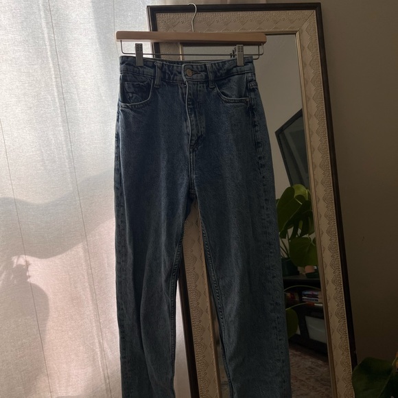 ZARA high waisted mom jean - Picture 3 of 5